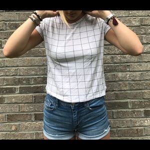 Cropped, crossy top